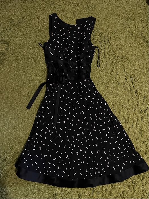 Продам разные платья