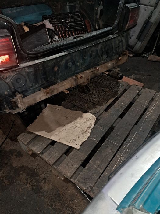 Фаркоп на камри 10