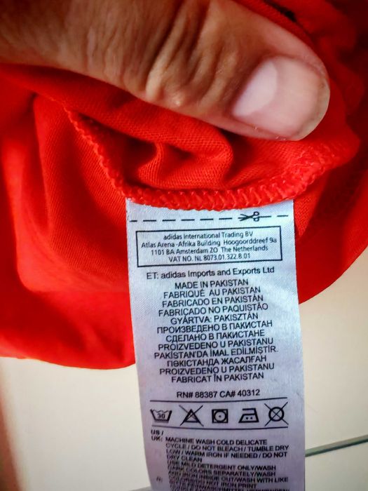 Vând tricou sport Adidas