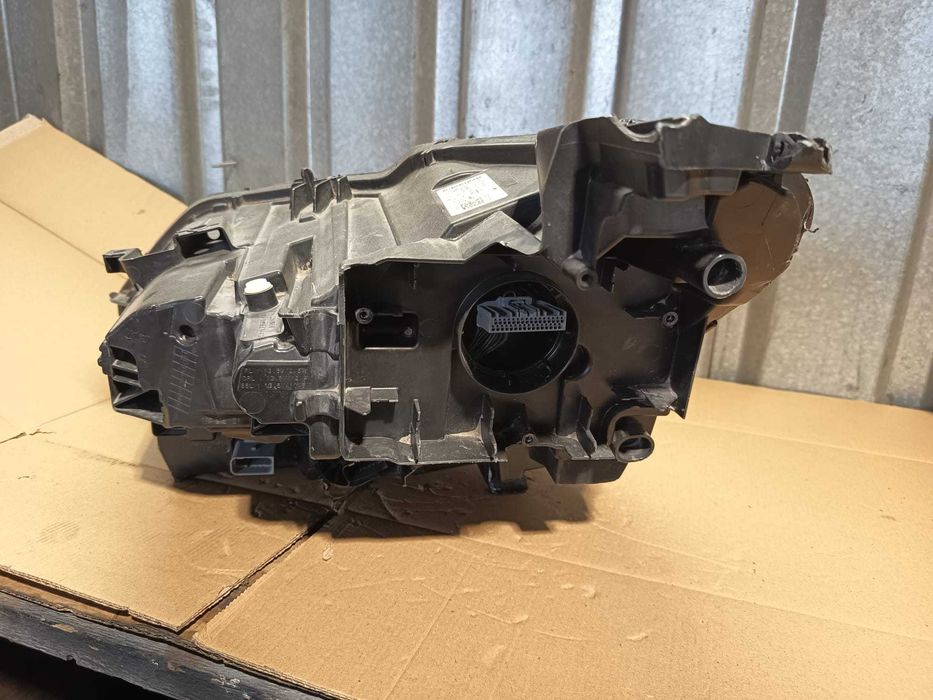 far dreapta peugeot 3008 led
