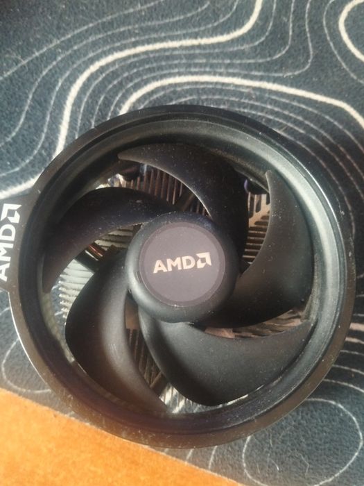 Оригинален AMD вентилатор за процесор