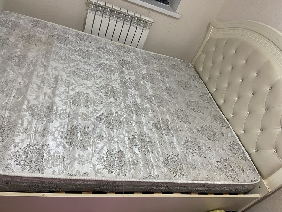 Продам двуспальный кровать