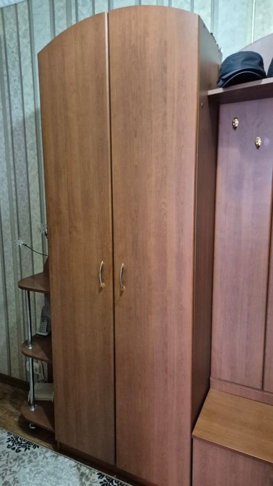 Продам мебель в прихожую.