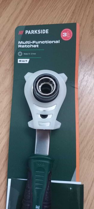 Chei diferite ,noi Parkside