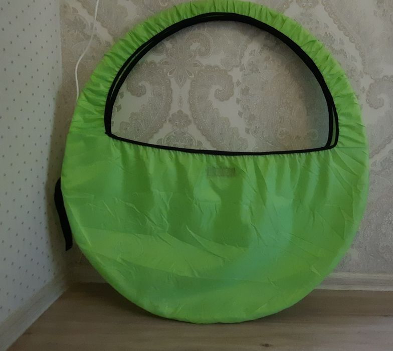 Продам обруч белый