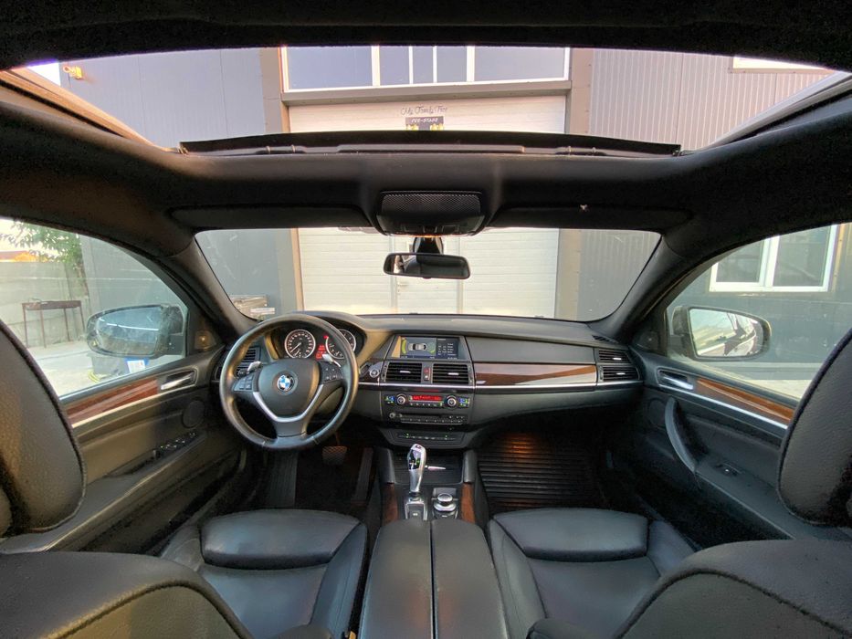 Kit conversie mutare volan BMW X6 E71 plansa cu HUD si piele nappa