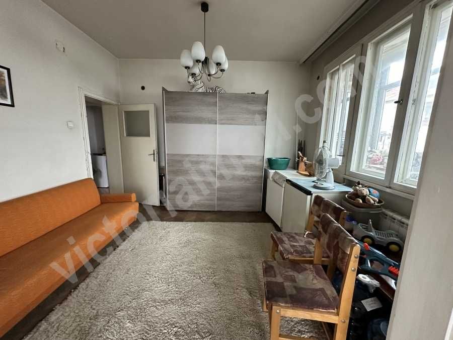 Продава се Етаж от къща в Велико Търново, Център - 231 кв.м за 801 €/кв.м - Снимка #2