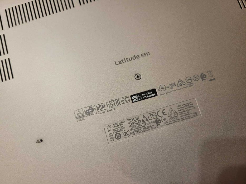 Лаптоп Dell Latitude 5511 - 1TB NVMe SSD, 32GB DDR4 RAM, I7-10780H