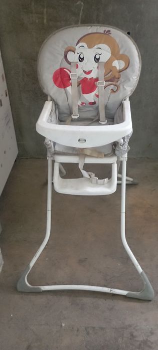 Стульчик для кормления малыша