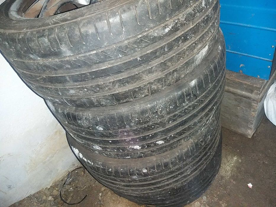 4гуми с джанти алуминиеви