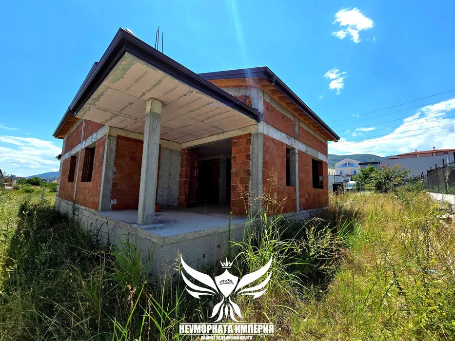 Нова двуетажна къща 294РЗП и двор 365кв.м. в Асеновград кв.Долни Воден