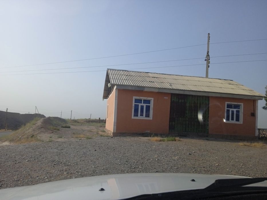 Uy sotiladi oladiganla busa kelishamiz