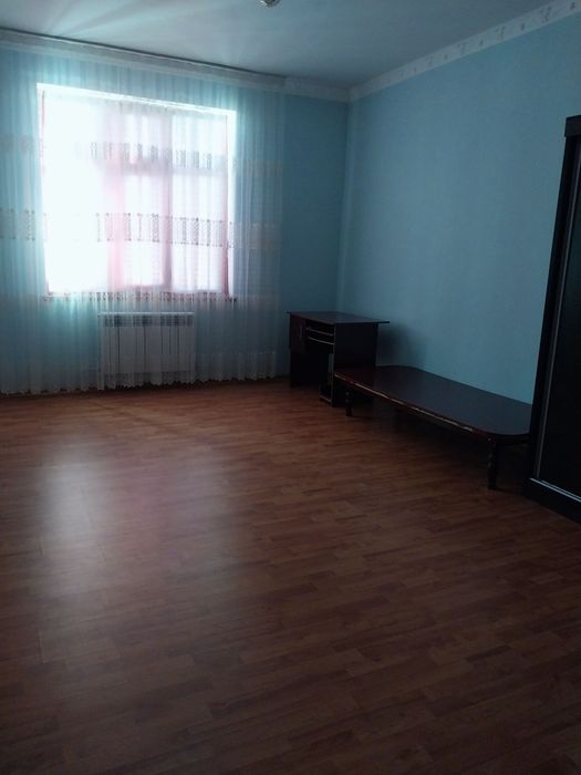 3*4 хонали Уй Сотилади СРОЧНО ! +65 квадрат подвали билан.