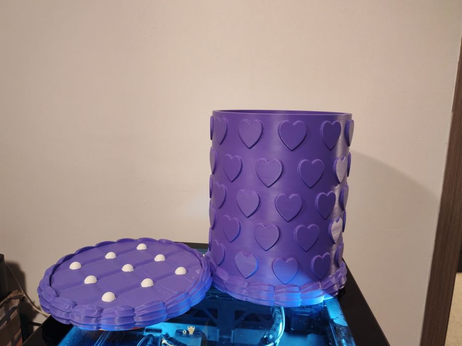 Cutie Cadou / Organizator în Formă de Tort cu Inimioare – Printat 3D, Premium