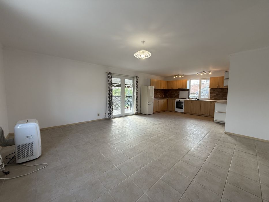 Дава се под наем Къща в с. Ново Ботево, Област Добрич - 111 кв.м за 550 € - Снимка #7