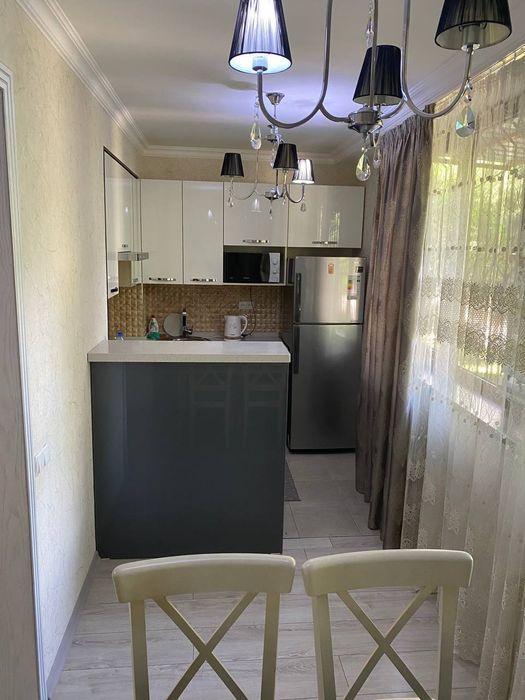 3 ком. Квартира на Ц-1, 75 м2. Ор-р: кафе Бибигон