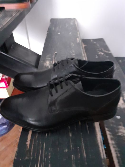 Pantofi bărbătești