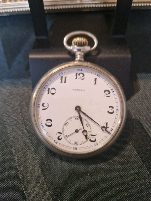 Прекрасен антикварен колекционерски швейцарски джобен часовник ZENITH
