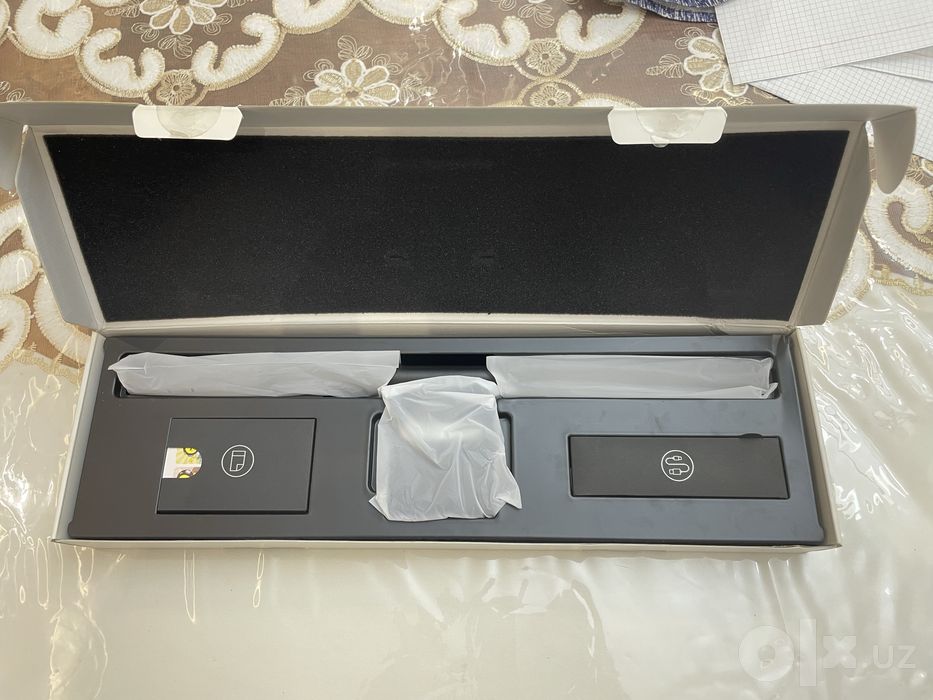 Baseus i-Wok 2 lamp for monitor with touch panel