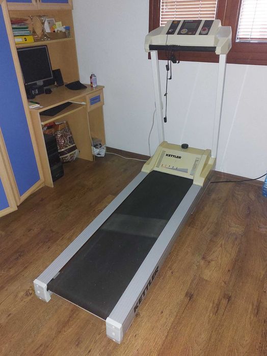 Бягаща пътека Кетлер