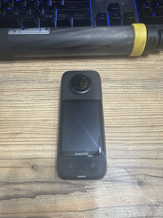Экшн-камера Insta 360 X3