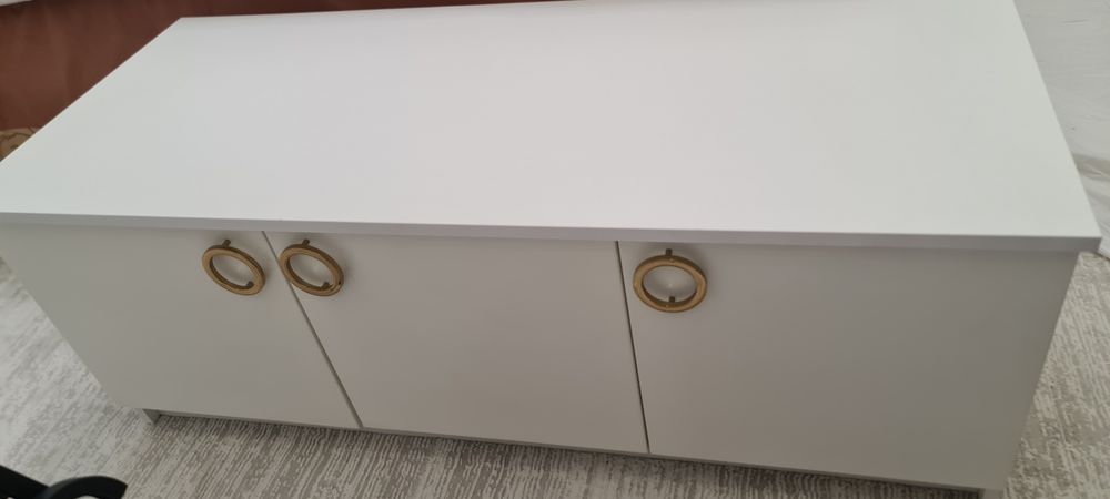 Продаем дешево шкаф- тумбу.