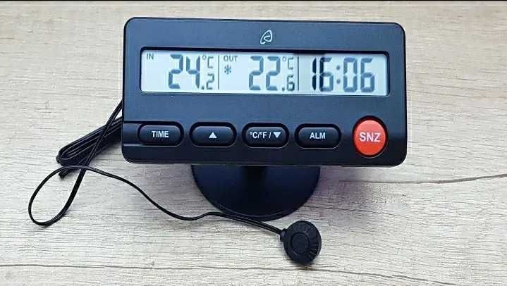 Termometru auto interior-exterior, de bord afisaj digital, nou sigilat