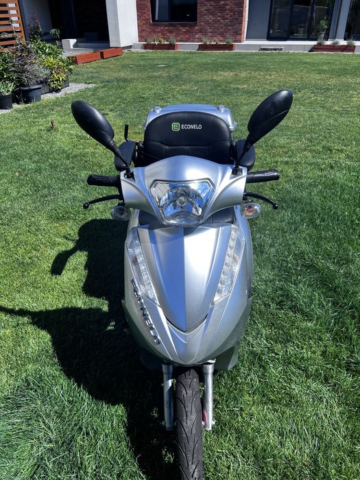Motociclu electric Econelo pt batrani scuter scooter pers dizabilitati