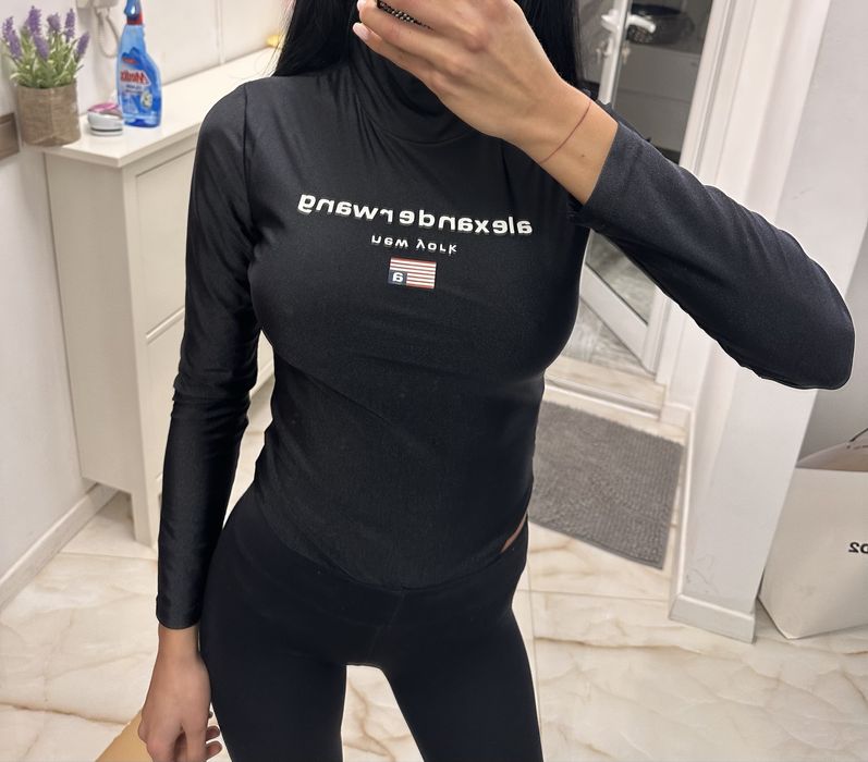 Боди с дълъг ръкав Alexander Wang/ Блуза Balenciaga/Спортен топ Fendi