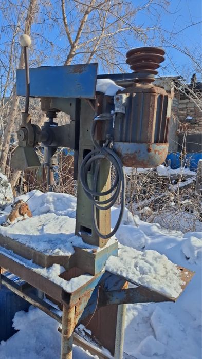 Продам сверлильный станок