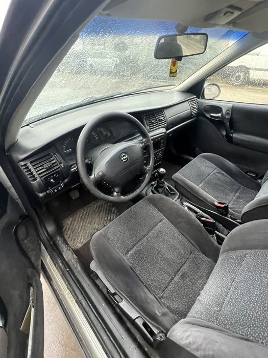Opel Vectra B 1.8 НА ЧАСТИ