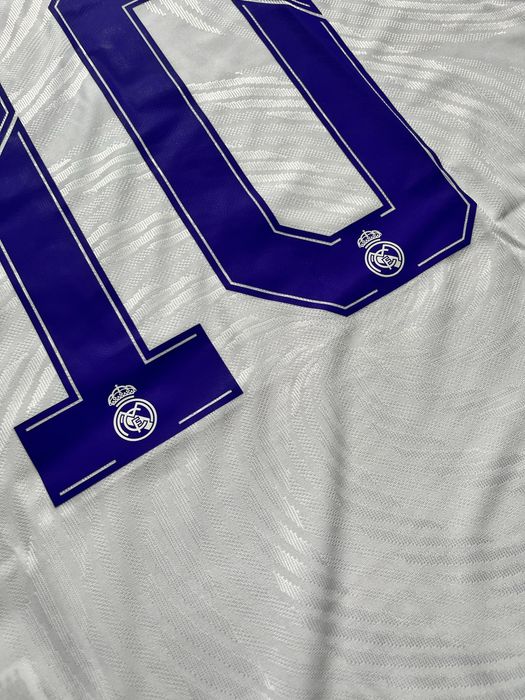 Tricou de fotbal Adidas Real Madrid Finala Champions league 2022 Paris cu Luka Modric 10 marime M