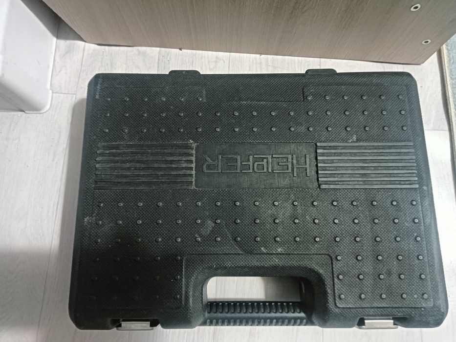 Набор чемодан, оригинальный инструмент