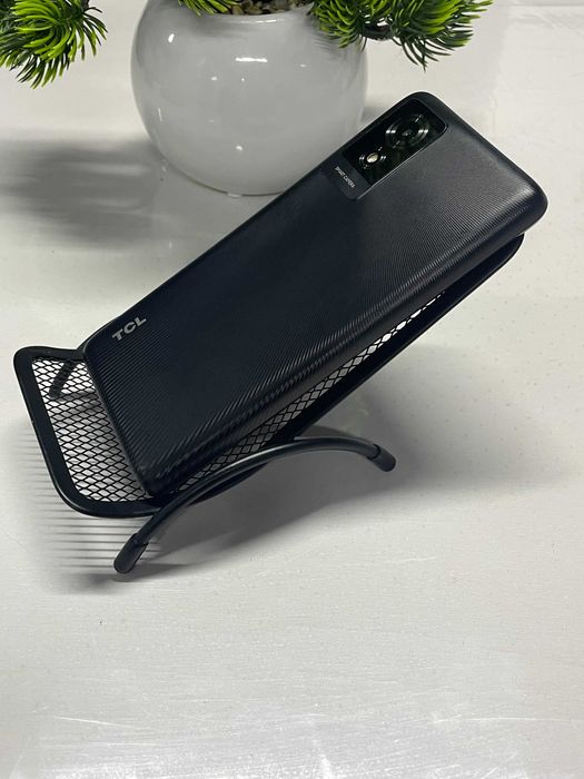 Смартфон TCL 501