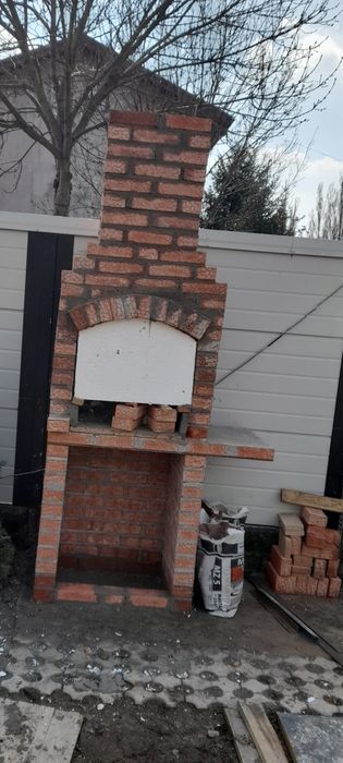 Gratar din caramida ,rustic dar util