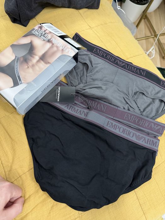 Emporio Armani set 3 chiloti gri-gri-negru marimea S noi originali