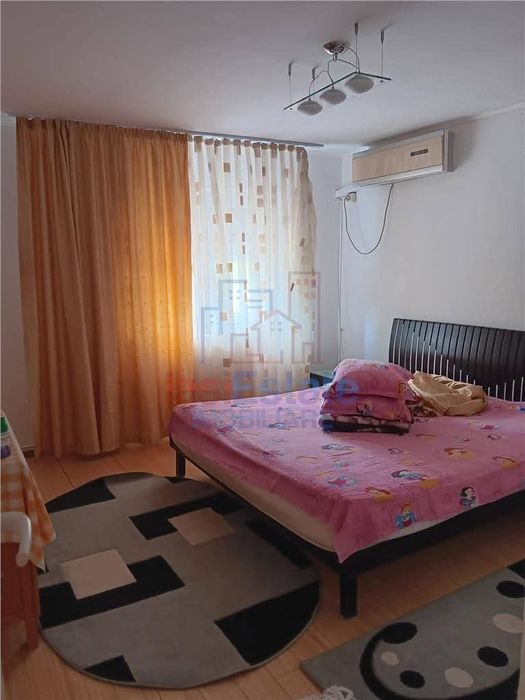 Apartament 3 camere de închiriat – recent renovat, complet mobilat și utilat