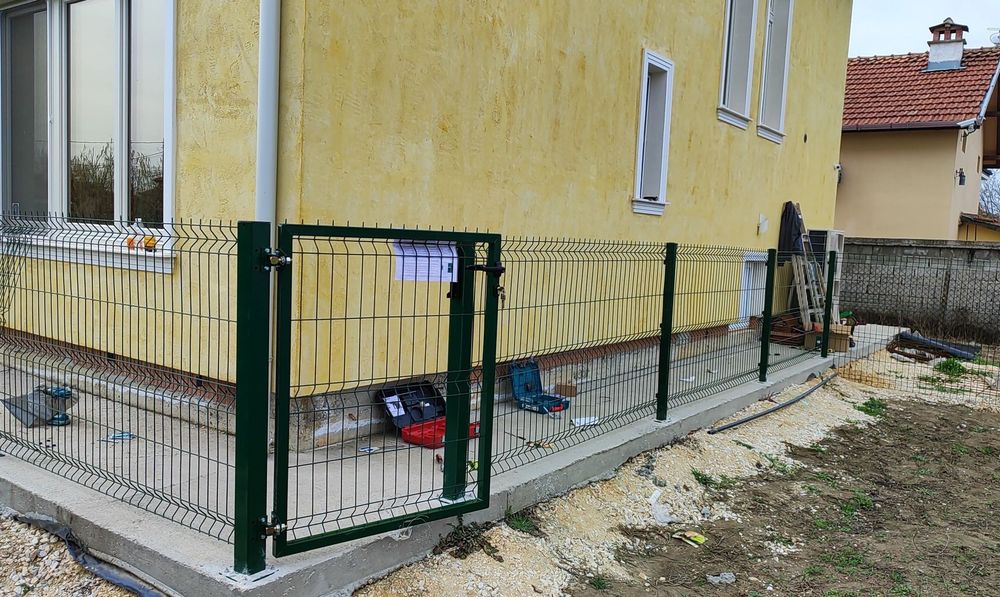 Оградни пана 3D тип мрежа, цвят зелен и сив, дебелина 4мм