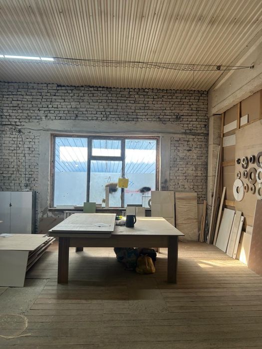 Сдам в аренду стол для мебельщика