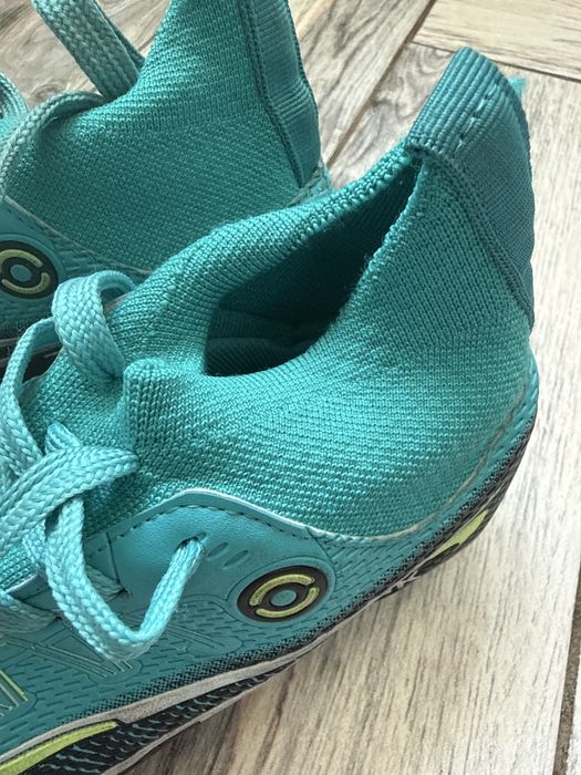 Кроссовки , бутсы