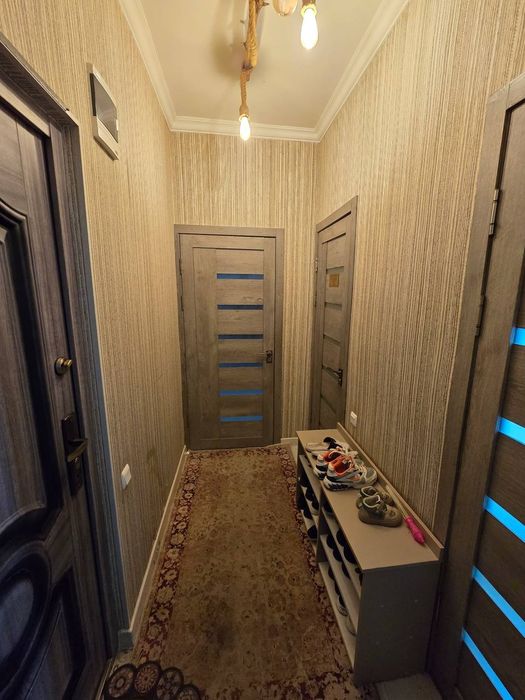 2 хонал Ўзимники  1етаж Келишамиз