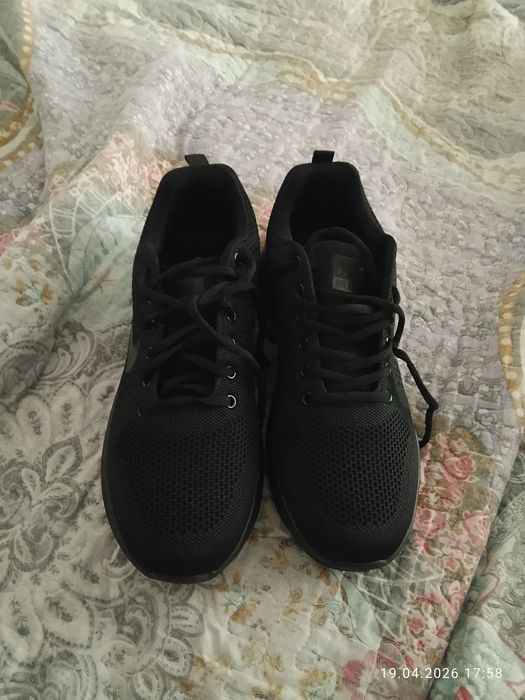 Продам обувь 2 пары