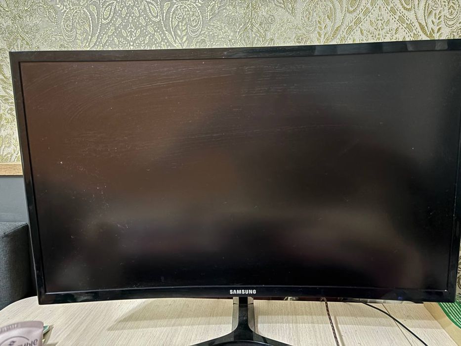 Компьютер с монитором