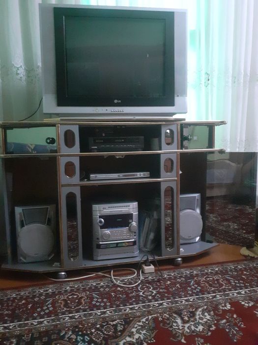 Продаётся телевизор