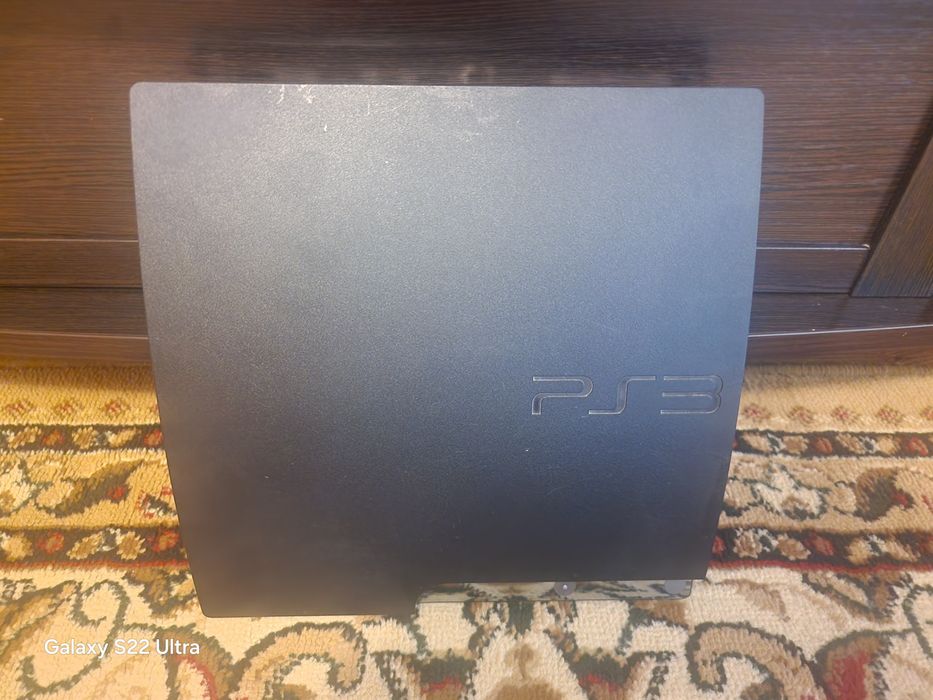 Продаю Ps3 Slim 74gb не прошитая