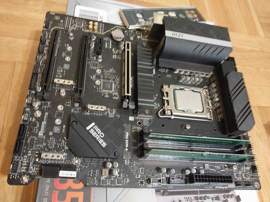 Intel Core i7 12700 + MSI Pro Z690-A + 16GB 5600Mts Kingston