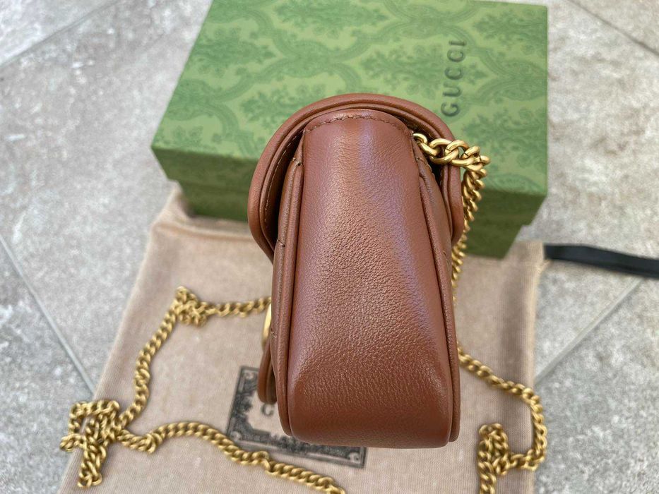Gucci Чанта Marmont Супер мини Гучи Кафява кожa Златно Лого Оригинална