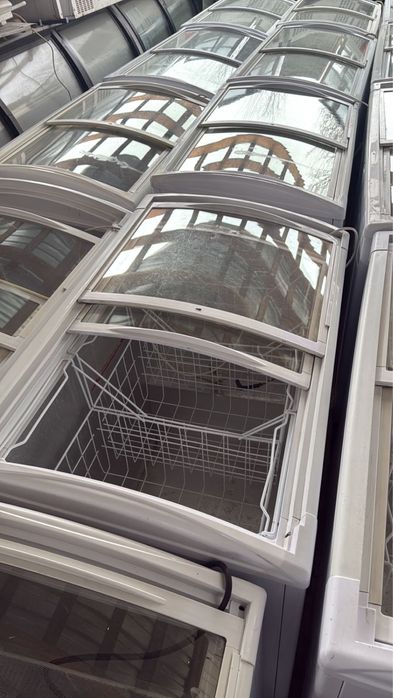 Морозильник витринный