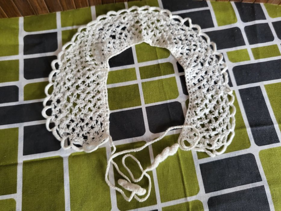 Дантелена якичка