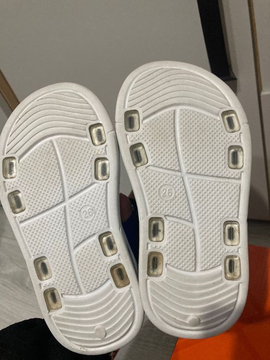 Детски светещи сандали - 26 номер